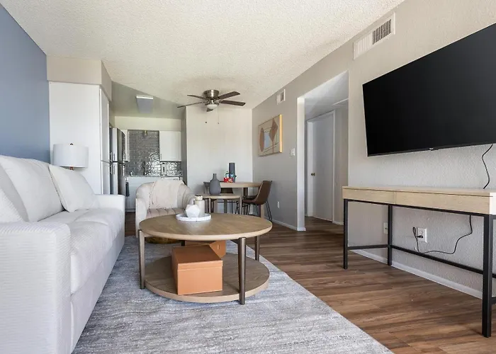 Landing Stunning 1bd In Maryvale Village Phoenix